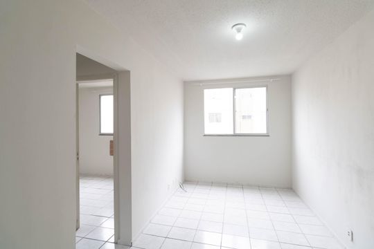 Apartamento para alugar com 2 quartos, 57m² em Paciência, Rio de Janeiro