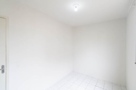 Quarto 1 de apartamento para alugar com 2 quartos, 57m² em Paciência, Rio de Janeiro