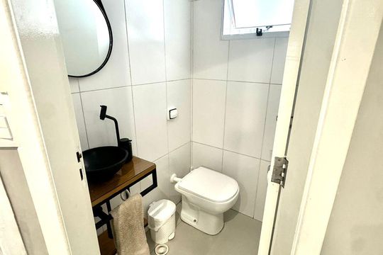 Banheiro de casa à venda com 3 quartos, 100m² em Engenheiro Goulart, São Paulo