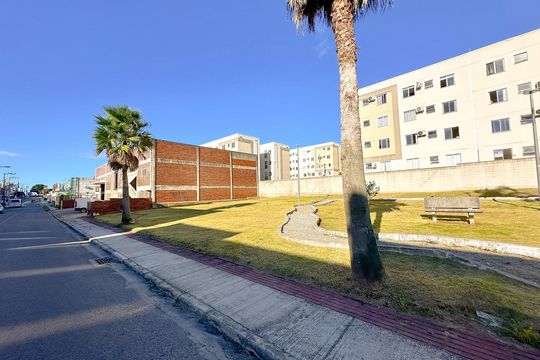 Vista da Rua de apartamento para alugar com 2 quartos, 56m² em Serraria, São José