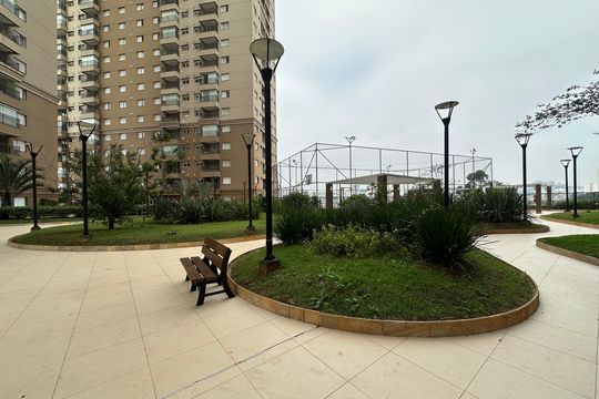 Área comum de apartamento para alugar com 3 quartos, 77m² em Jardim Tupanci, Barueri