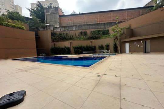 Área comum - Piscina de apartamento para alugar com 3 quartos, 77m² em Jardim Tupanci, Barueri
