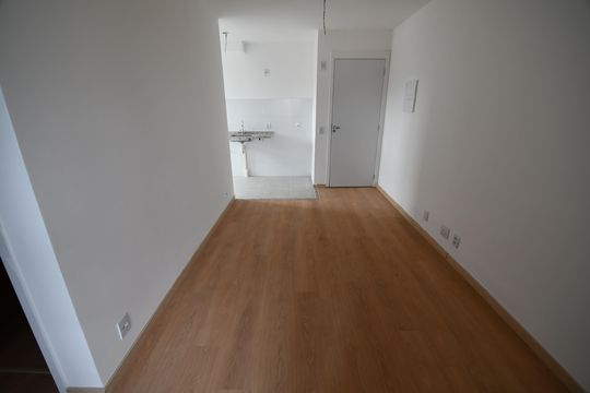 Sala de apartamento à venda com 2 quartos, 49m² em Fazenda Santa Cândida, Campinas