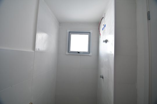 Banheiro Social de apartamento para alugar com 2 quartos, 49m² em Fazenda Santa Cândida, Campinas
