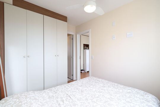 Quarto de apartamento à venda com 1 quarto, 34m² em Barra Funda, São Paulo