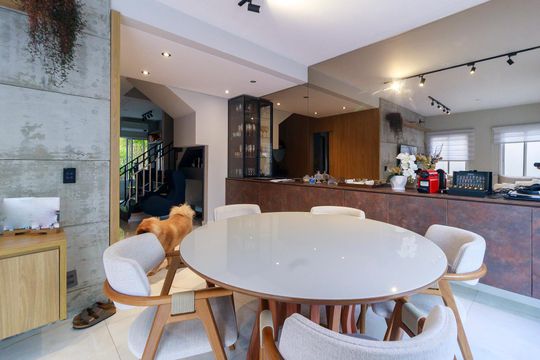 Sala de casa de condomínio para alugar com 4 quartos, 212m² em Vila Cruzeiro, São Paulo