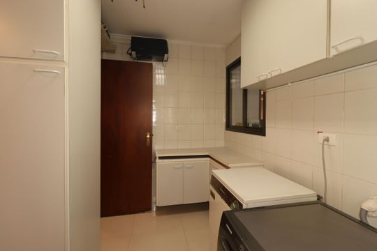 Área de Serviço de apartamento à venda com 3 quartos, 140m² em Vila Assunção, Santo André
