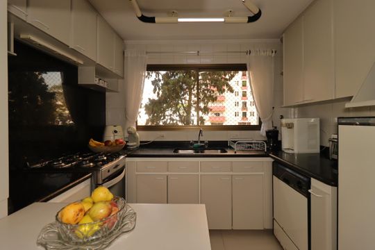 Cozinha de apartamento à venda com 3 quartos, 140m² em Vila Assunção, Santo André