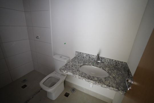 Apartamento à venda com 2 quartos, 64m² em Setor Bueno, Goiânia