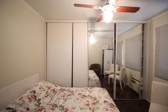 Quarto 1 de apartamento à venda com 1 quarto, 43m² em Independência, Porto Alegre