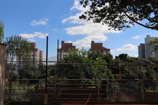 Fachada do bloco de apartamento à venda com 3 quartos, 58m² em Cidade Líder, São Paulo