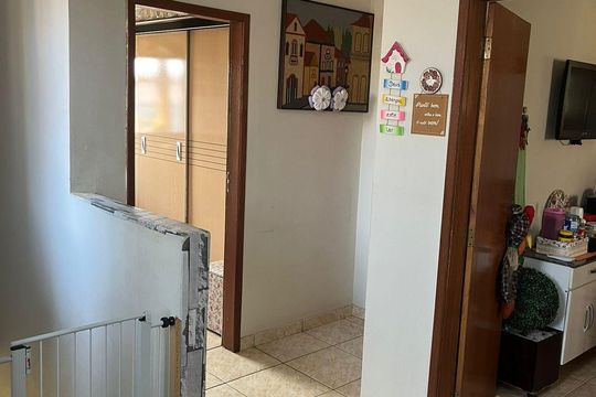 Sala de casa à venda com 6 quartos, 186m² em Pousada Santo Antonio, Belo Horizonte