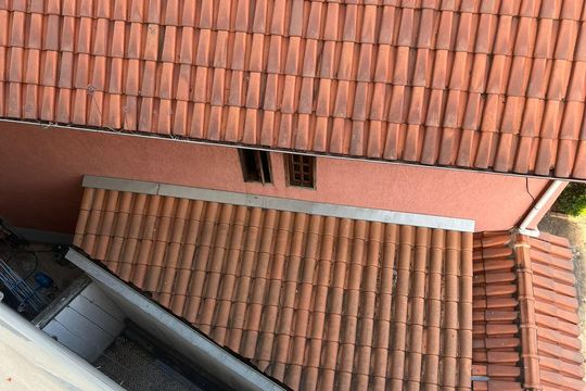 Vista de casa à venda com 6 quartos, 186m² em Pousada Santo Antonio, Belo Horizonte