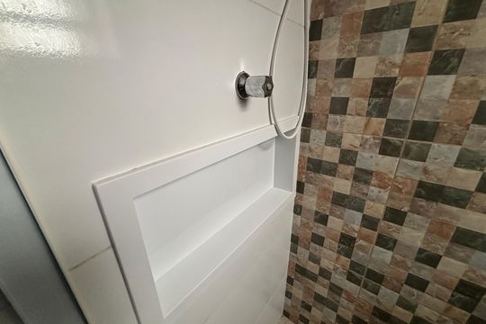 Banheiro de apartamento para alugar com 1 quarto, 27m² em Vila Nhocuné, São Paulo
