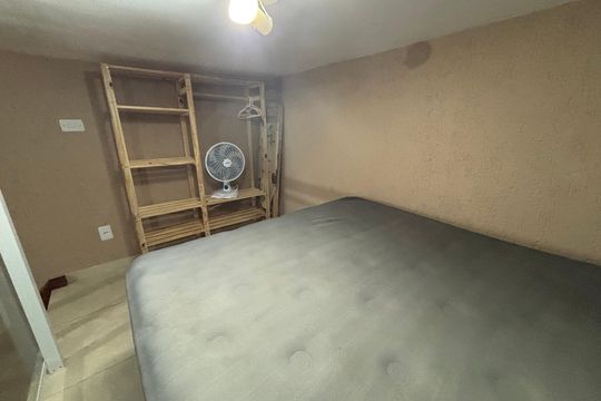 Quarto 1 de apartamento para alugar com 1 quarto, 27m² em Vila Nhocuné, São Paulo