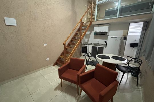 Apartamento para alugar com 1 quarto, 27m² em Vila Nhocuné, São Paulo