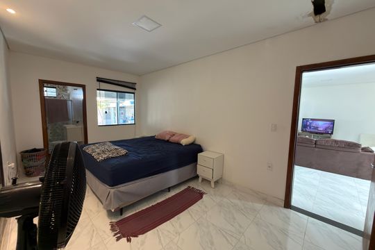 Quarto 01 de casa à venda com 1 quarto, 400m² em Colônia Agrícola Arniqueira, Brasília