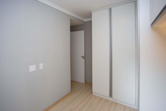 Quarto 1 de apartamento à venda com 2 quartos, 41m² em Jardim Campanario, Diadema