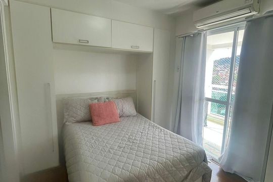 Quarto de apartamento à venda com 2 quartos, 80m² em Santa Rosa, Niterói