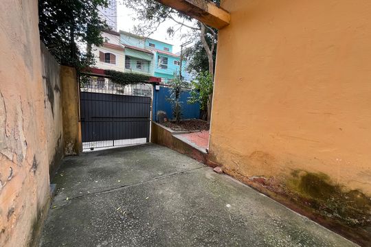 Garagem de casa para alugar com 5 quartos, 450m² em Santana, São Paulo