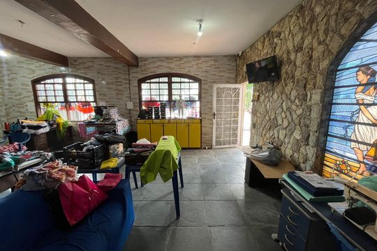 Sala de casa à venda com 3 quartos, 404m² em Portuguesa, Rio de Janeiro