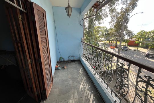 Varanda de casa para alugar com 3 quartos, 404m² em Portuguesa, Rio de Janeiro
