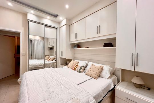 Suite de apartamento à venda com 3 quartos, 130m² em Leblon, Rio de Janeiro