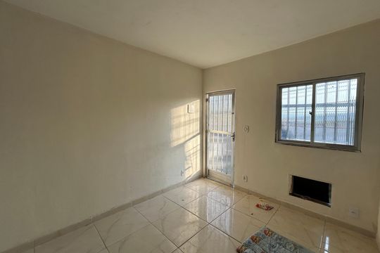 Sala/Quarto de kitnet/studio para alugar com 1 quarto, 35m² em Honório Gurgel, Rio de Janeiro