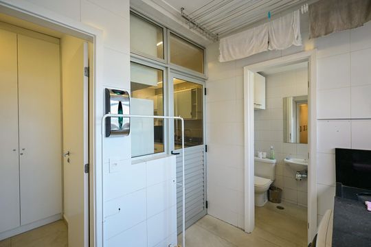 Área de Serviço  de apartamento para alugar com 4 quartos, 343m² em Vila Morse, São Paulo