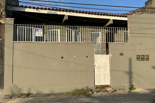 Fachada de kitnet/studio para alugar com 1 quarto, 35m² em Honório Gurgel, Rio de Janeiro