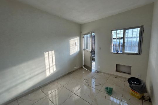 Sala/Quarto de kitnet/studio para alugar com 1 quarto, 35m² em Honório Gurgel, Rio de Janeiro