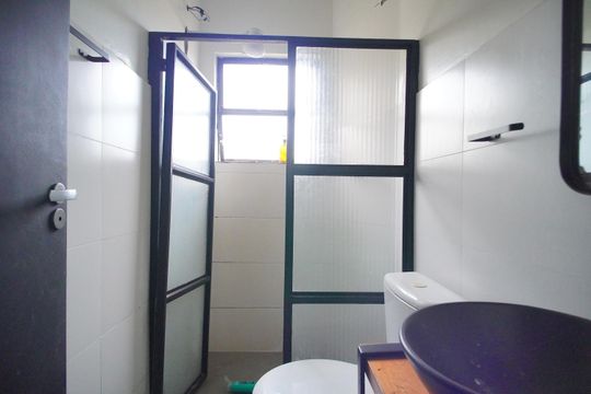 Banheiro de kitnet/studio para alugar com 1 quarto, 35m² em Nova Sapucaia, Sapucaia do Sul