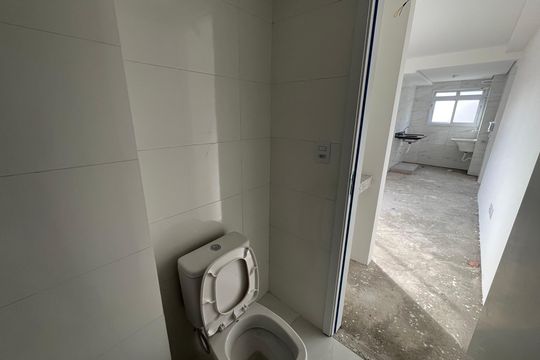 Banheiro de apartamento à venda com 2 quartos, 36m² em Jardim São Paulo, São Paulo
