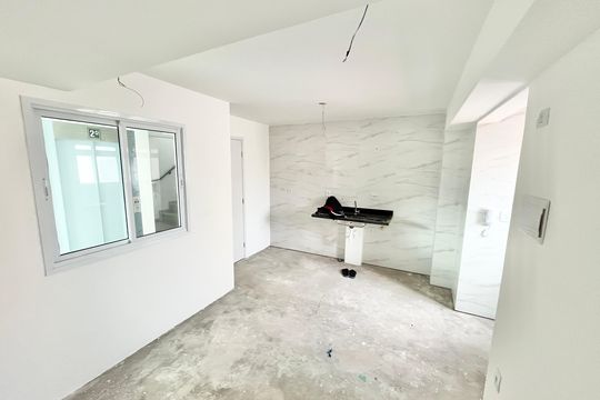 Sala/Cozinha de apartamento à venda com 2 quartos, 36m² em Jardim São Paulo, São Paulo