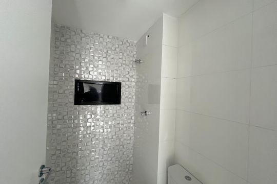 Banheiro de apartamento à venda com 2 quartos, 36m² em Jardim São Paulo, São Paulo