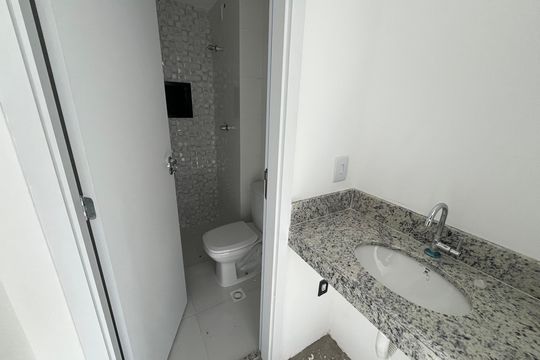 Banheiro de apartamento à venda com 2 quartos, 36m² em Jardim São Paulo, São Paulo