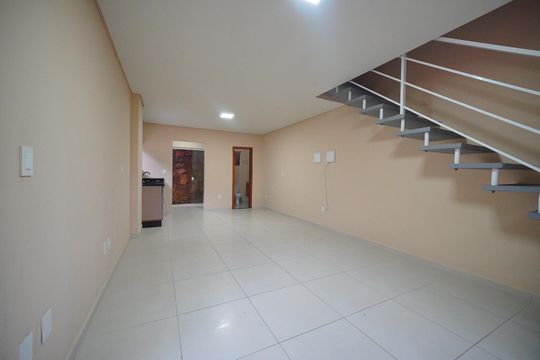 Casa para alugar com 2 quartos, 90m² em Campeche Central, Florianópolis