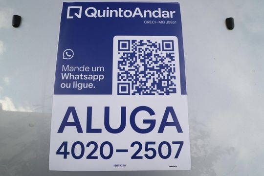 Plaquinha de apartamento para alugar com 2 quartos, 80m² em Novo Mundo, Uberlândia
