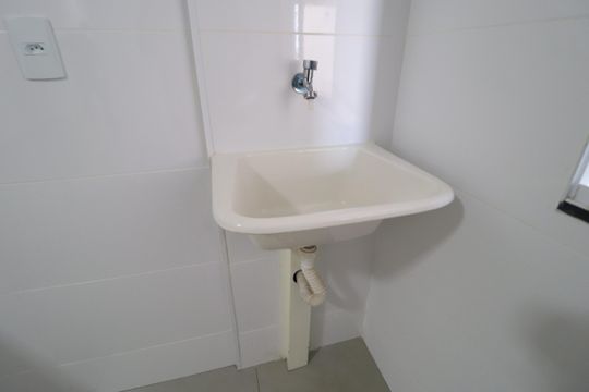 Cozinha e Área de Serviço de apartamento para alugar com 2 quartos, 80m² em Novo Mundo, Uberlândia