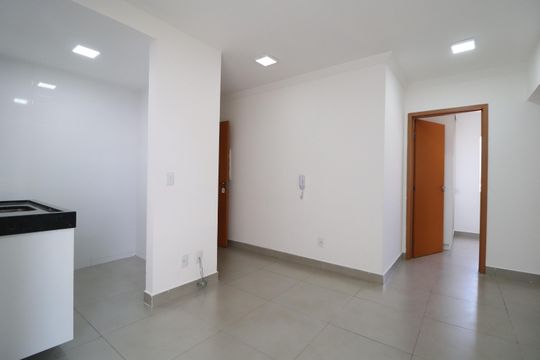 Sala de apartamento para alugar com 2 quartos, 67m² em Novo Mundo, Uberlândia