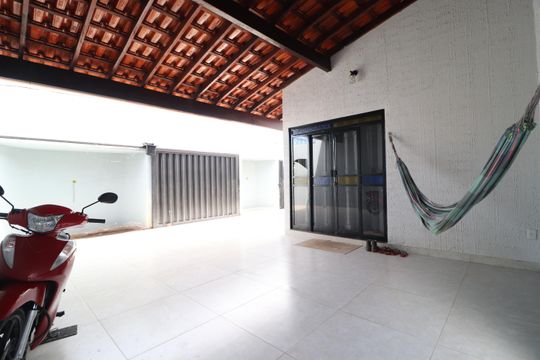 Varanda da Sala de casa para alugar com 3 quartos, 250m² em Jardim Patricia, Uberlândia