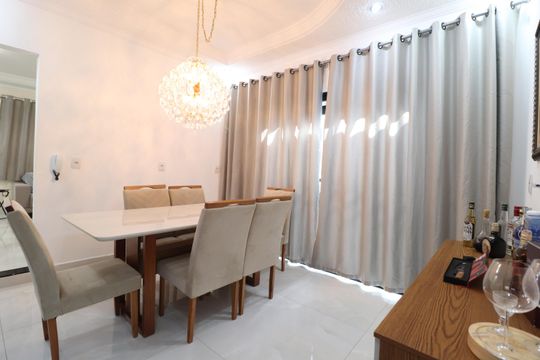 Sala de Jantar de casa para alugar com 3 quartos, 250m² em Jardim Patricia, Uberlândia