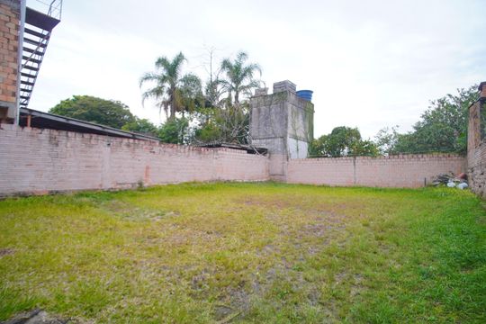 Quintal de kitnet/studio para alugar com 1 quarto, 35m² em Nova Sapucaia, Sapucaia do Sul