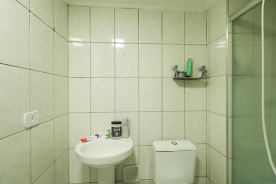 Banheiro de apartamento para alugar com 2 quartos, 51m² em Casa Grande, Diadema