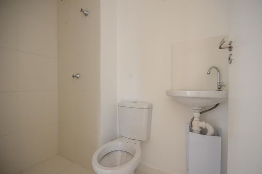 Banheiro de kitnet/studio à venda com 2 quartos, 35m² em Freguesia do Ó, São Paulo