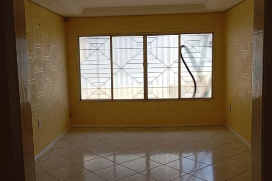 Casa à venda com 4 quartos, 208m² em Harmonia, Canoas