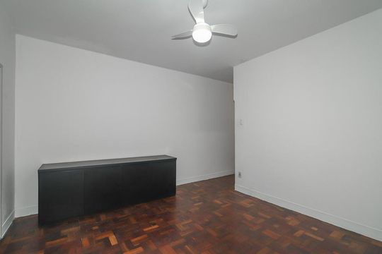 Sala de apartamento para alugar com 3 quartos, 129m² em Rio Branco, Porto Alegre