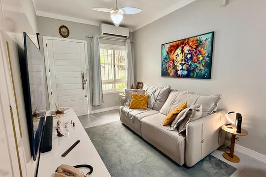 Casa à venda com 3 quartos, 82m² em Mato Grande, Canoas