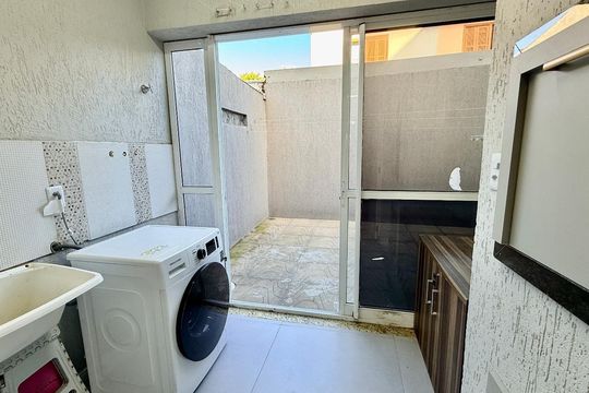 Casa à venda com 3 quartos, 82m² em Mato Grande, Canoas