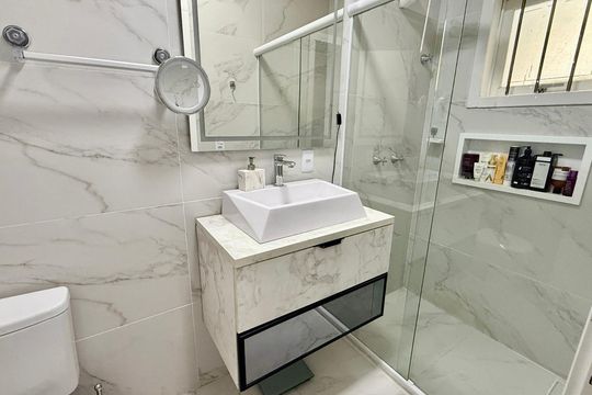 Banheiro 1 de casa à venda com 3 quartos, 82m² em Mato Grande, Canoas